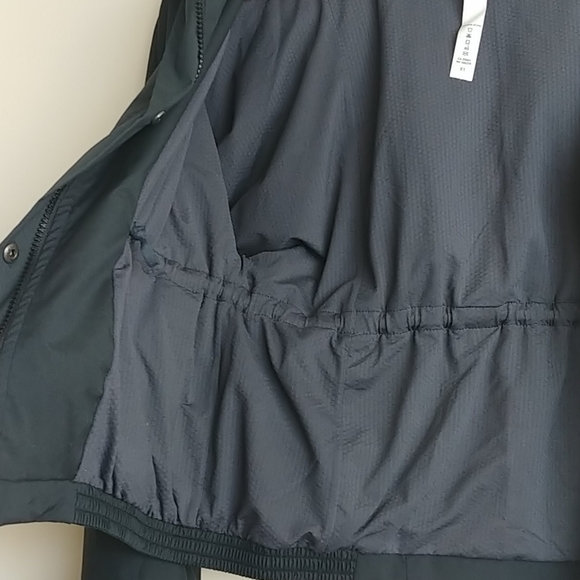 Lululemon Jacket with Hidden Hood - Picture 8 of 8
